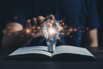 羽毛球双打应该怎么站位？
